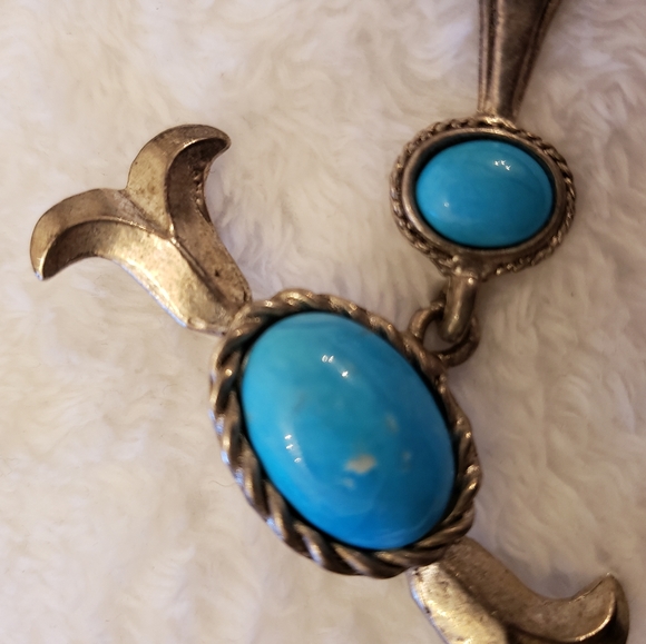 5for$25🥰 Vintage turquoise silver toned pin - Picture 3 of 5
